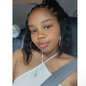 Meet your Posher, Yulissa